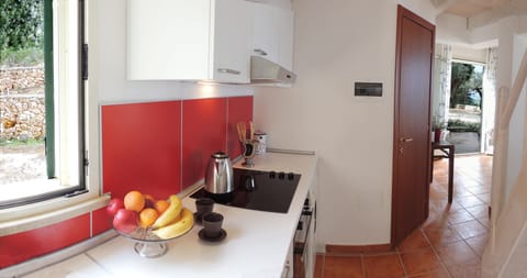 Comfort Villa, 3 Bedrooms (Mare Magico) | Private kitchen | Full-size fridge, microwave, oven, stovetop