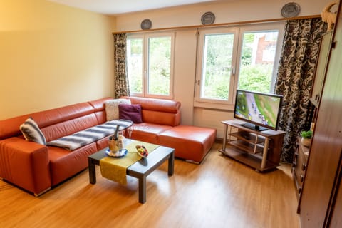 Family Room, 1 Bedroom, Kitchenette, Mountainside | Living area | Flat-screen TV