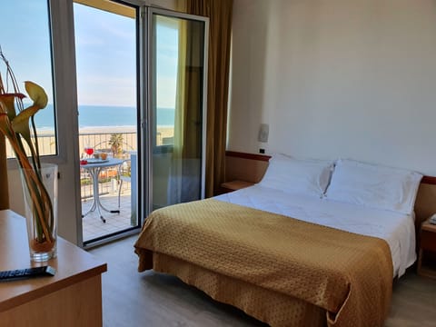 Superior Double or Twin Room, Sea View | In-room safe, desk, free WiFi