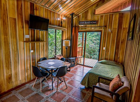 Cabin | Living area | Flat-screen TV