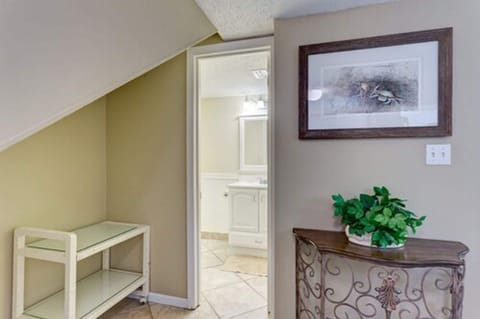Condo, 2 Bedrooms | Bathroom | Combined shower/tub, hair dryer, towels