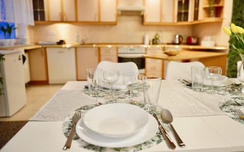 Executive Apartment, 3 Bedrooms, Non Smoking, City View | Private kitchen | Fridge, microwave, stovetop, dishwasher