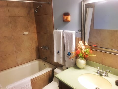 Premium Suite, Multiple Beds, Non Smoking, Ocean View | Bathroom | Deep soaking tub, free toiletries, towels