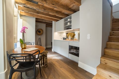 Deluxe Loft, 2 Bedrooms | Private kitchen | Fridge, microwave, stovetop, dishwasher