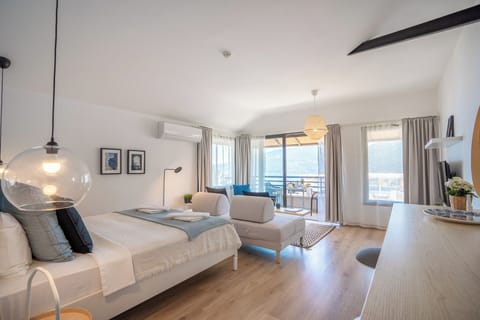 Panoramic Room, Terrace, Sea View | Premium bedding, in-room safe, individually decorated