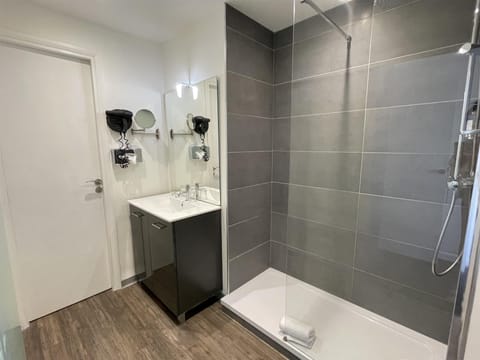 Free toiletries, hair dryer, towels