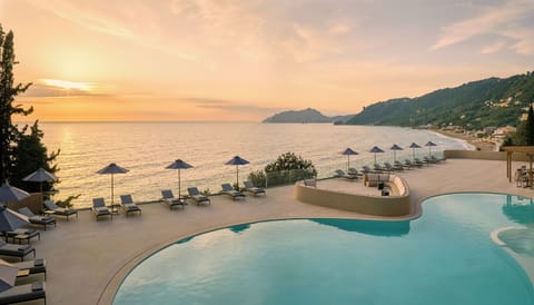 Indoor pool, 2 outdoor pools, pool umbrellas, sun loungers