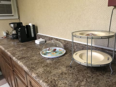 Free daily on-the-go breakfast