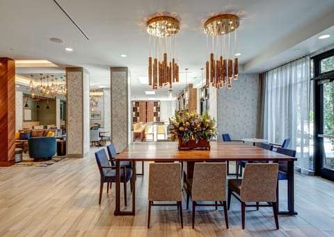 Breakfast and dinner served, American cuisine