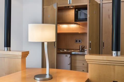 Suite Plus | Minibar, in-room safe, desk, laptop workspace