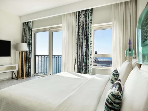 Penthouse, Sea View | Egyptian cotton sheets, premium bedding, down comforters