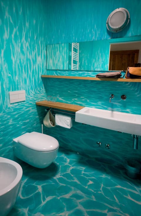 Superior Twin Room | Blackout drapes, soundproofing, iron/ironing board, free WiFi