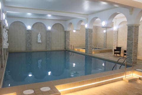 Indoor pool, outdoor pool