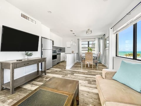 Bedroom Suite Oceanfront | View from room