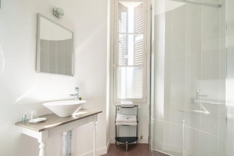 Shower, free toiletries, hair dryer, bathrobes