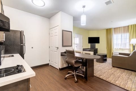 Suite, 1 Bedroom, Roll-in Shower (Communications) | 1 bedroom, premium bedding, in-room safe, individually furnished