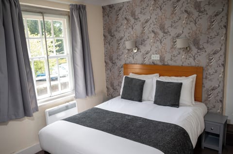 Double Room | Iron/ironing board, free WiFi