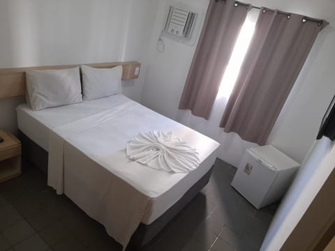 Double Room | Desk, WiFi, bed sheets