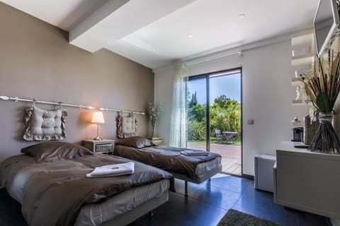 Family Suite (Macchiato- Artichaut) | 5 bedrooms, individually decorated, individually furnished