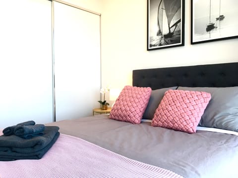 Premium Apartment | 2 bedrooms, Egyptian cotton sheets, premium bedding, desk