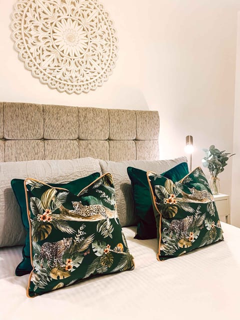 Apartment, Private Bathroom, Park View | 2 bedrooms