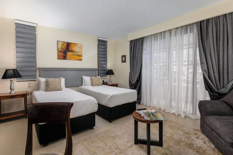 Deluxe Room | 1 bedroom, premium bedding, minibar, in-room safe