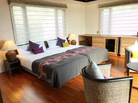 Luxury Villa, Private Pool | Down comforters, free minibar items, in-room safe, desk