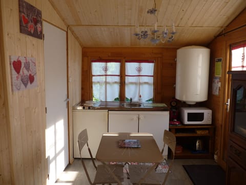 Classic Chalet, 1 Bedroom, Kitchenette, Garden Area | Blackout drapes, soundproofing, free WiFi, bed sheets