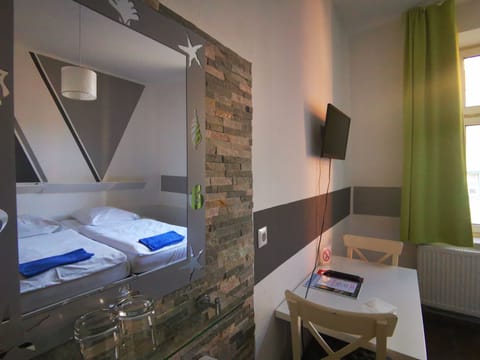 Double Room, Shared Bathroom | Room amenity