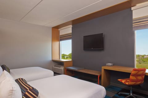 aloft, Room, 2 Queen Beds | Premium bedding, in-room safe, desk, laptop workspace