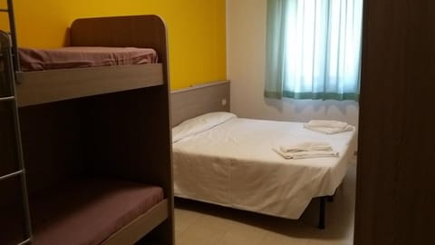 Bed sheets, wheelchair access