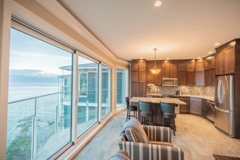 Signature Suite, 2 Bedrooms, Sea View | Private kitchen | Microwave, coffee/tea maker, electric kettle, toaster