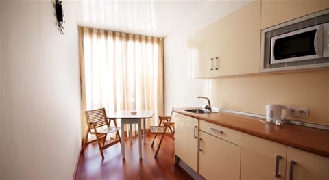 Family Penthouse, 2 Bedrooms, Kitchenette, Tower (5 pax) | Private kitchen