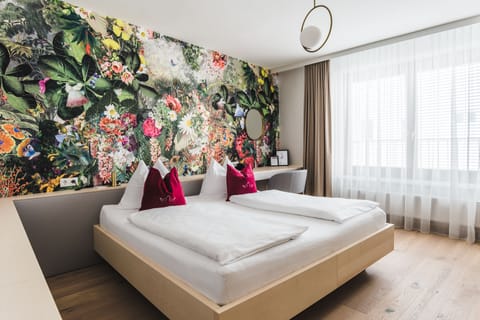 Hypo-allergenic bedding, in-room safe, individually decorated