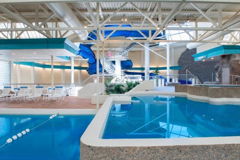 2 indoor pools