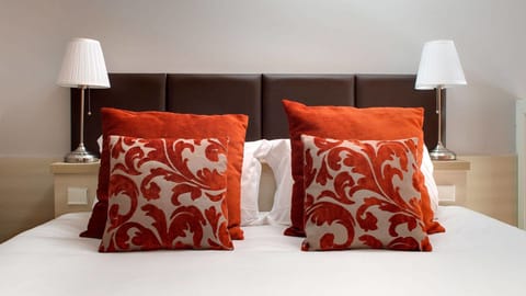 Duplex, sea view | Premium bedding, minibar, in-room safe, iron/ironing board