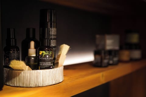 Couples treatment rooms, sauna, steam room, hot springs, Turkish bath