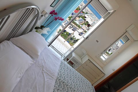 Standard Room (with extra bed) | In-room safe, desk, blackout drapes, free WiFi