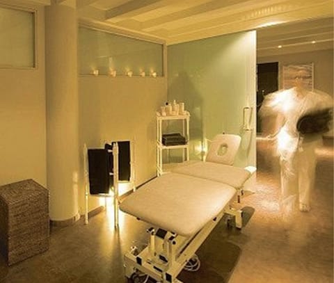 Sauna, 2 treatment rooms