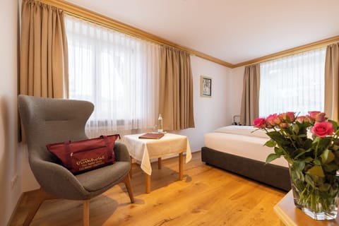 Standard Single Room | Pillowtop beds, in-room safe, blackout drapes, soundproofing