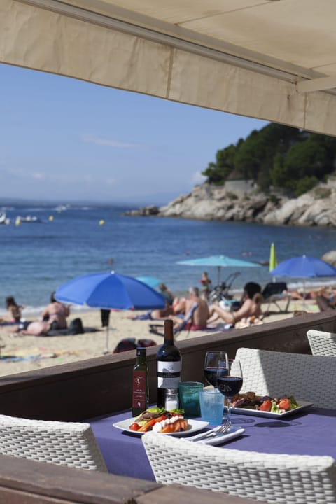 Beach bar