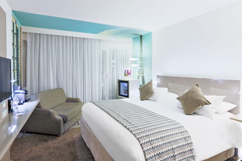 Privilege, Superior Double Room, 1 Double Bed | Premium bedding, free minibar items, in-room safe, desk