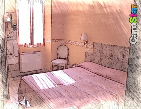 Double Room Single Use | In-room safe, desk, free WiFi