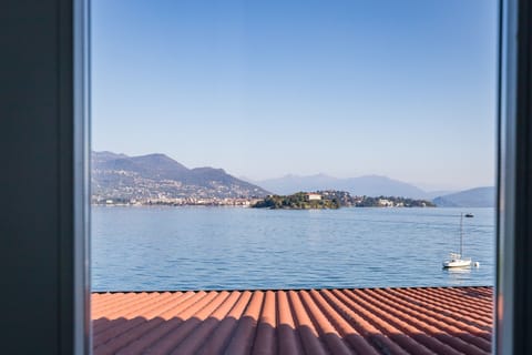 Double Room, Balcony, Lake View | Desk, free WiFi, bed sheets