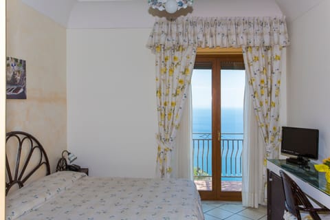 Double Room, Terrace, Sea View | Frette Italian sheets, memory foam beds, minibar, in-room safe