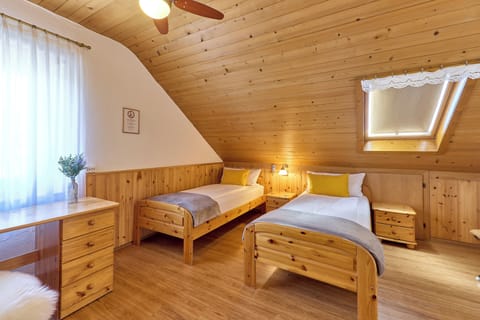 Economy Double Room | In-room safe, desk, soundproofing, iron/ironing board