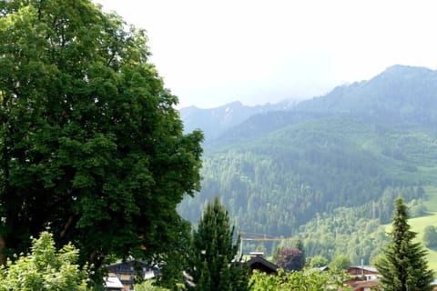 Family Suite, 2 Bedrooms, Mountain View | Garden view