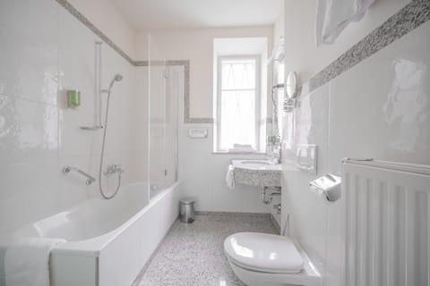 Suite, 2 Bedrooms | 2 bedrooms, in-room safe, individually furnished, desk