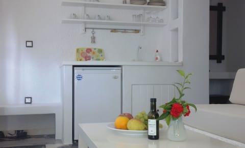 Family Suite, 2 Bedrooms, Sea View | Mini-refrigerator