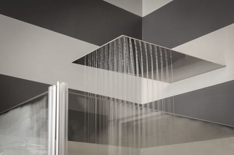 Double Room | Bathroom | Shower, rainfall showerhead, designer toiletries, hair dryer